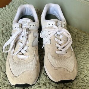 EUC New Balance Classic 574